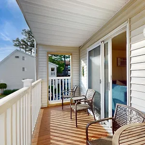 Apartment Pine Needle 109b2, Ocean City